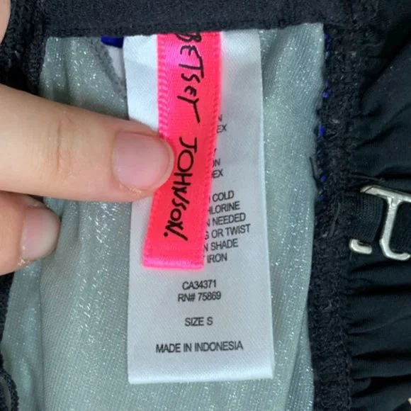 Betsey Johnson Love Lace Crochet Matching Bikini Set - Picture 10 of 16